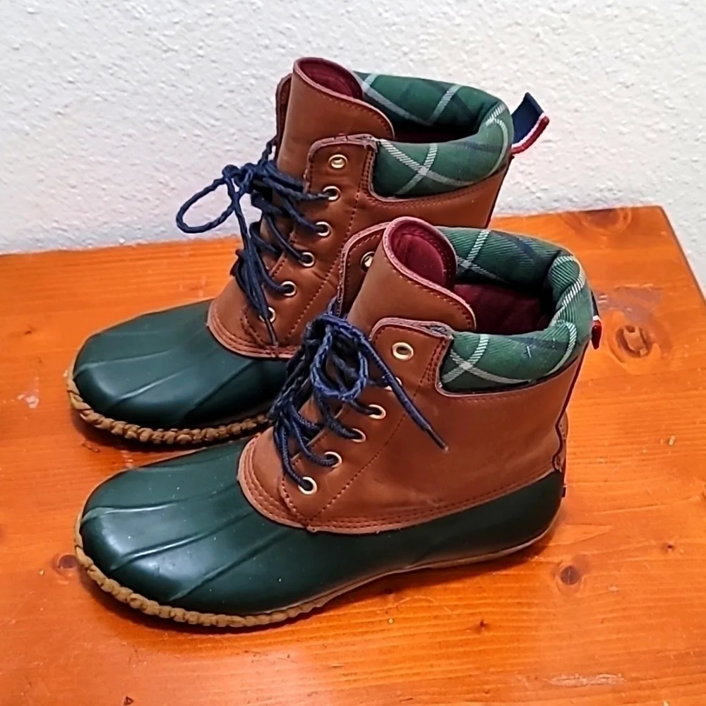 Tommy Hilfiger twRUSSEL Duck Boots‎ Mens 8 Green Brown Plaid Lace Up Rain Boots
